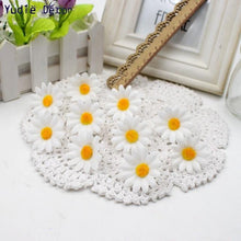 פרחים מלאכותיים לקישוט