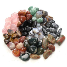 אבנים מוחלקות בצבעים שונים